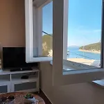 Teuta Apartment Zirje