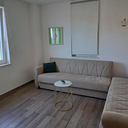 Apartment Teuta Zirje